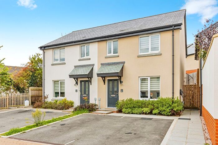 3 Bedroom Semi-detached House For Sale In Mistletoe View, Chudleigh, Newton Abbot, TQ13