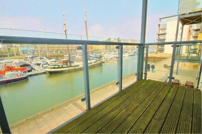 2 Bedroom Flat To Rent In The Anchorage, Bristol, BS20