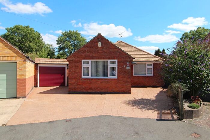 3 Bedroom Detached Bungalow For Sale In Elfin Grove, Dunton Bassett, Lutterworth, LE17
