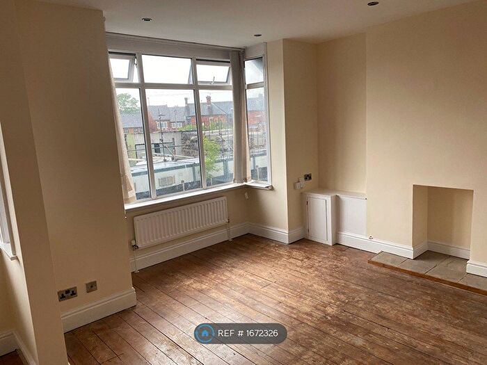 2 Bedroom Flat To Rent In Walton Road, Stoke-On-Trent, ST4