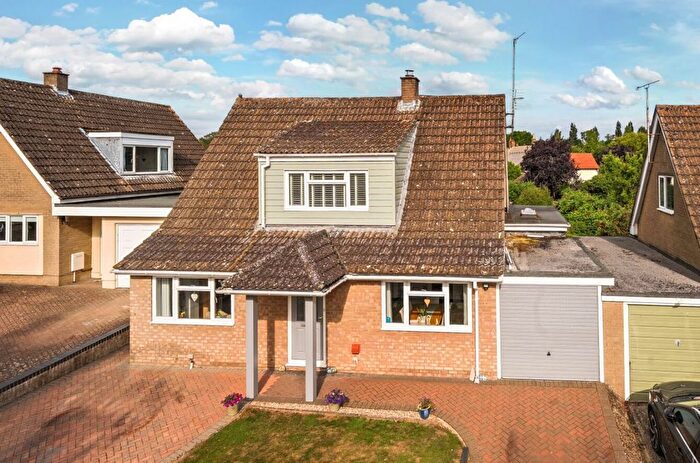 4 Bedroom Detached House For Sale In Burridges Close, Stevington, Bedford, MK43