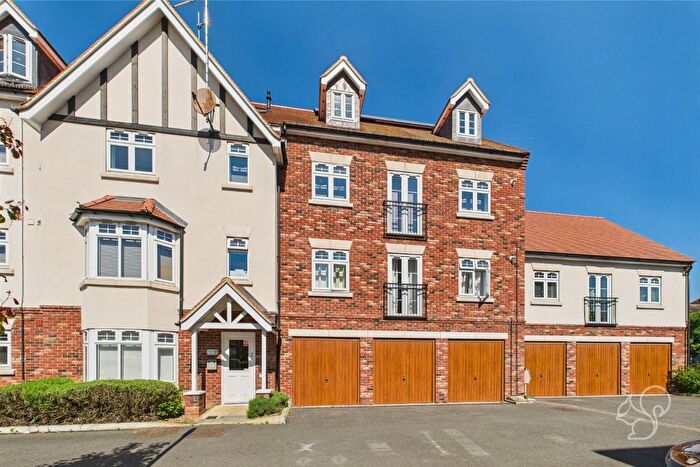 1 Bedroom Flat For Sale In Hudson House, Leigh-On-Sea, SS9