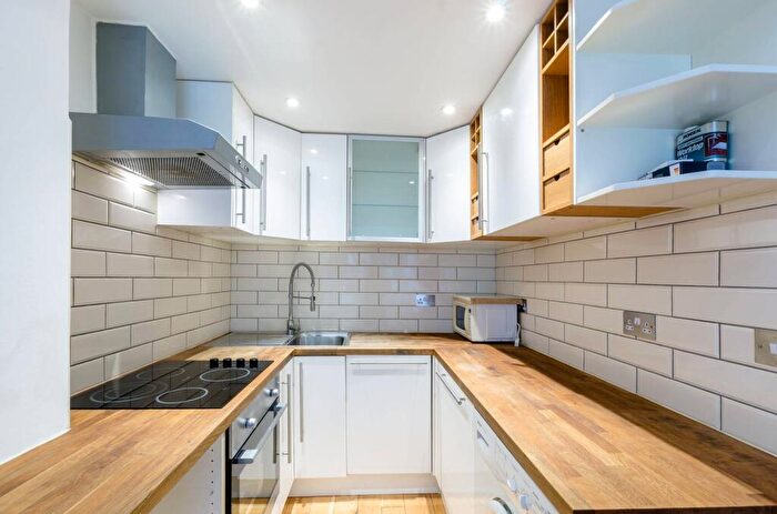 Studio To Rent In Frognal, Hampstead, London, NW3