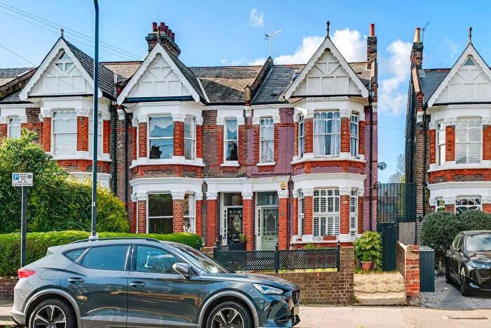 2 Bedroom Flat For Sale In Chevening Road, Queen's Park, NW6