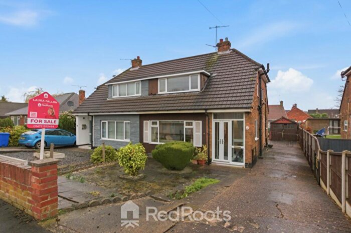 2 Bedroom Semi-Detached Bungalow For Sale In Mill Lane, Warmsworth, Doncaster, South Yorkshire, DN4