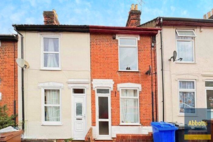 3 Bedroom Terraced House To Rent In Hayhill Road, Ipswich, IP4