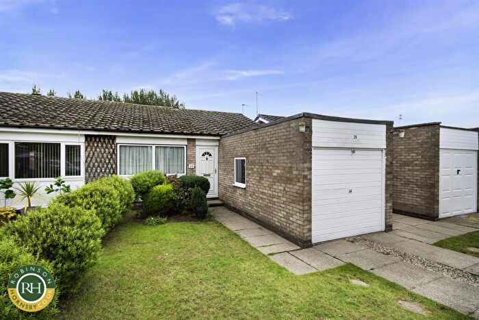 2 Bedroom Semi-Detached Bungalow For Sale In Roxby Close, Doncaster, DN4