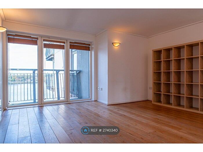 1 Bedroom Flat To Rent In Seacon Tower, London, E14