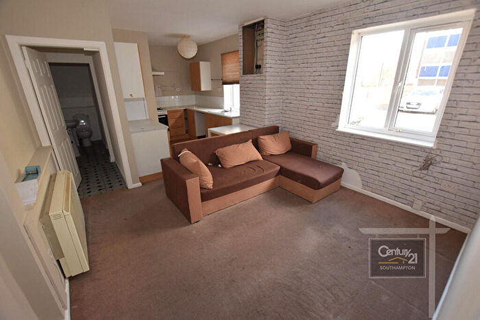 2 Bedroom Flat To Rent In |Ref: |, Ascupart Street, Southampton, SO14