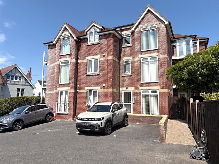 2 Bedroom Flat For Sale In Burlington Road, Swanage, BH19