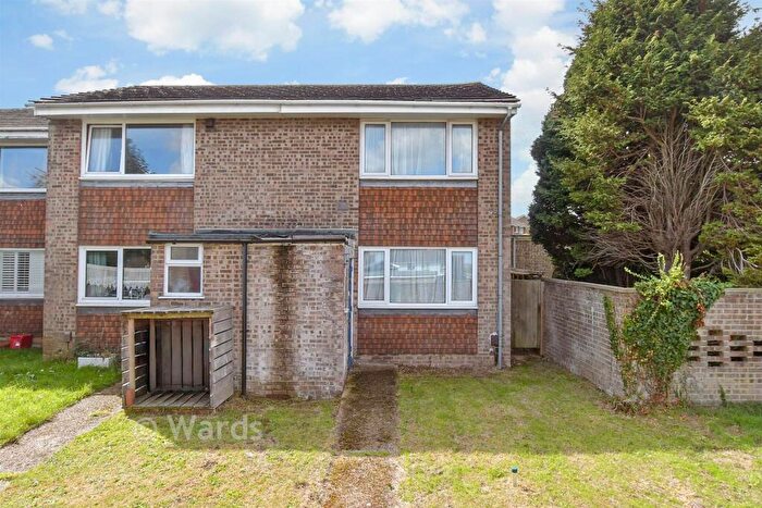 2 Bedroom End Of Terrace House For Sale In Downside Road, Whitfield, Kent, CT16