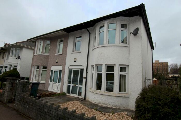 3 Bedroom End Of Terrace House To Rent In Allensbank Road, Heath, Cardiff, CF14
