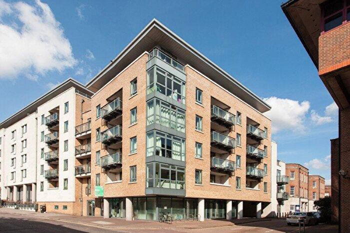 4 Bedroom Flat To Rent In Wapping Lane, Wapping, E1W