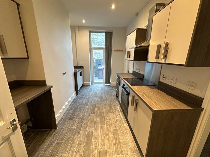 2 Bedroom Flat To Rent In Hufling Lane, Burnley, BB11