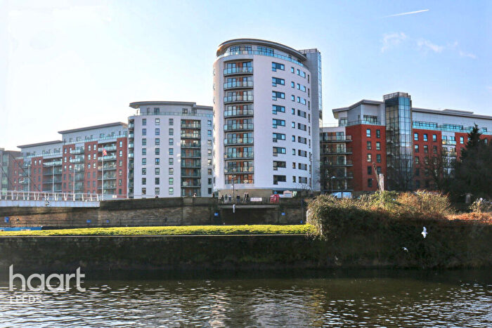 2 Bedroom Apartment For Sale In Magellan House, Armouries Way, Leeds, LS10
