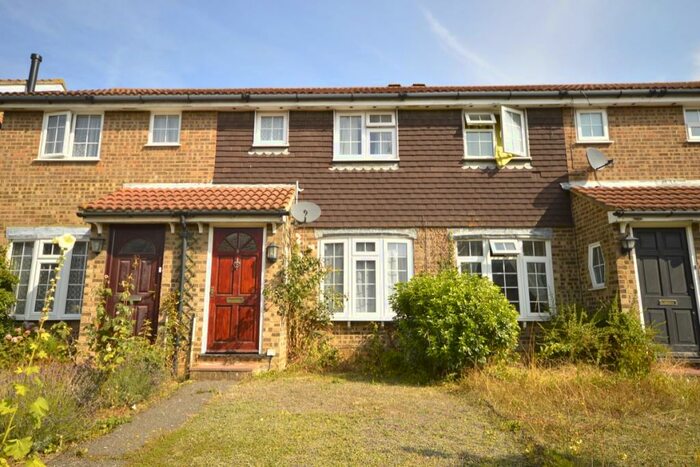 2 Bedroom Terraced House To Rent In Tonbridge Road, Maidstone, Kent, ME16