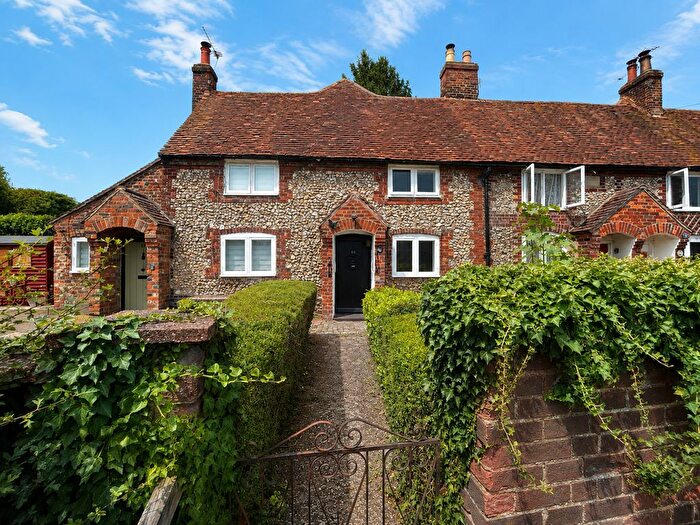 1 Bedroom Cottage To Rent In Littleworth Road, Downley, High Wycombe, HP13