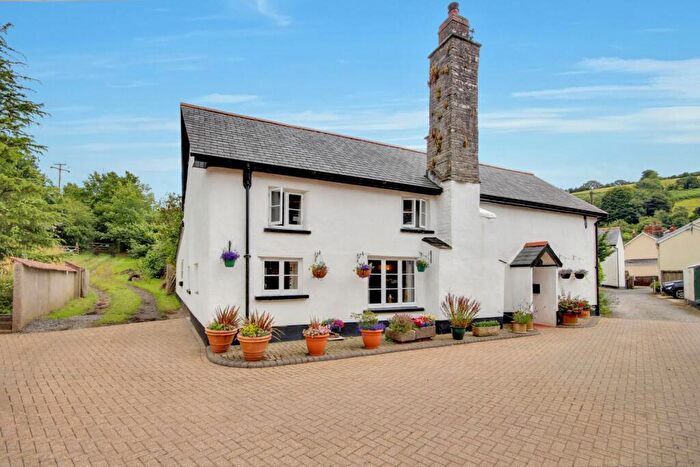 4 Bedroom Detached House For Sale In High Street, Swimbridge, Barnstaple, Devon, EX32