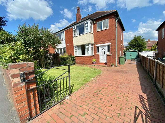 3 Bedroom House To Rent In Ring Road, Crossgates, Leeds, LS15