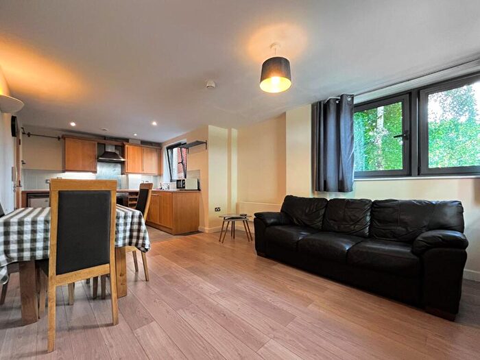 2 Bedroom Flat To Rent In Velocity North, Leeds, LS11