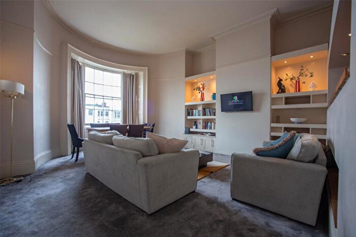 3 Bedroom Apartment To Rent In Berkeley Street, Cheltenham, Gloucestershire, GL52