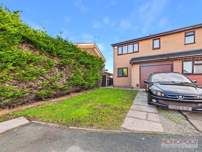 3 Bedroom Semi Detached House For Sale In Roft Close, Gwersyllt, Wrexham, LL11