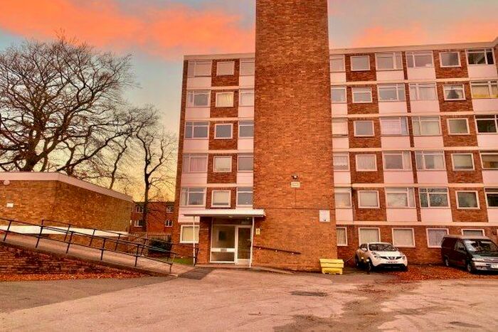 2 Bedroom Flat To Rent In Sutton Road, Walsall, WS1