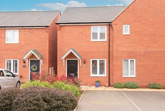 2 Bedroom Semi Detached House For Sale In Patterdale Road, Chesterfield, S41