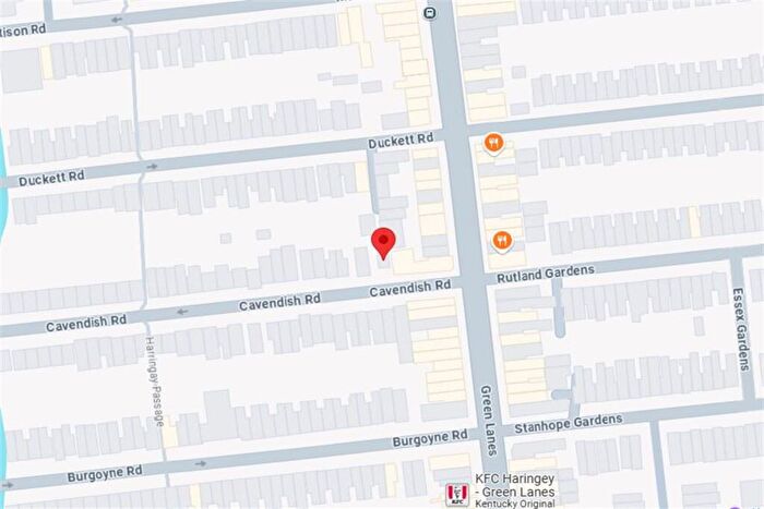 House To Rent In Parking Place, Cavendish Road, N4