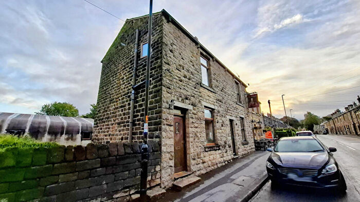 1 Bedroom End Of Terrace House For Sale In Chew Valley Road, Greenfield, OL3