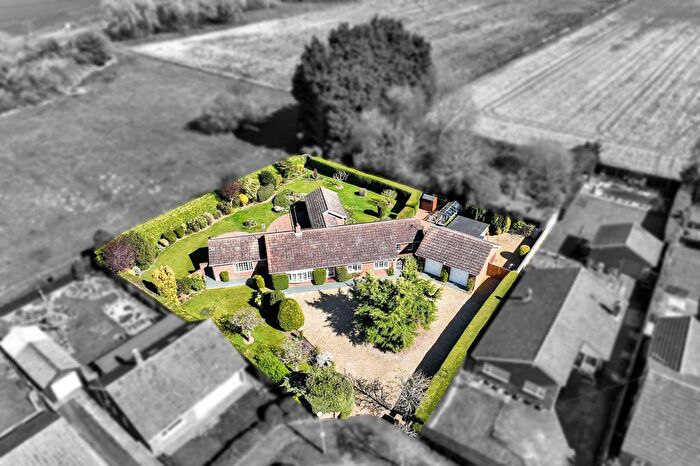 4 Bedroom Detached Bungalow For Sale In Elmfield Drive, Emneth, PE14