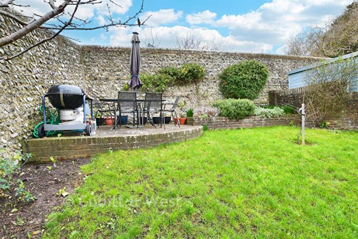 4 Bedroom Semi-Detached House For Sale In Grange Road, Lewes, East Sussex, BN7