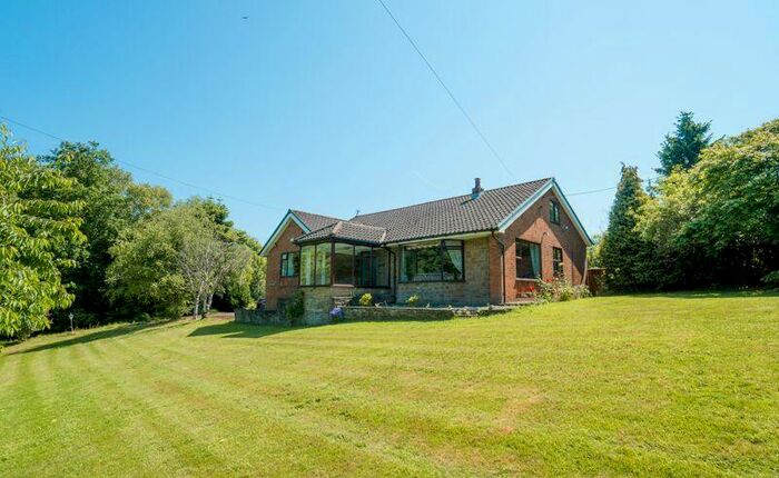 4 Bedroom Detached Bungalow For Sale In Plough Lane, Lathom, L40
