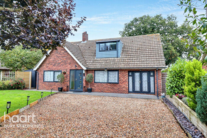 5 Bedroom Detached House For Sale In Manor Garth, Pakenham, Bury St Edmunds, IP31