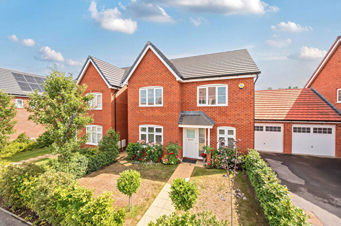 4 Bedroom Detached House For Sale In Trinder Road, Wokingham, Berkshire, RG41