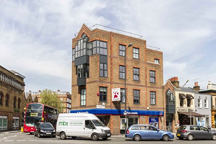 1 Bedroom Flat To Rent In Fulham Road, Fulham, London, SW6