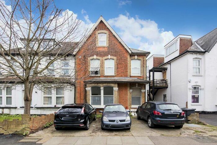 2 Bedroom Flat To Rent In Sunningfields Road, London, NW4