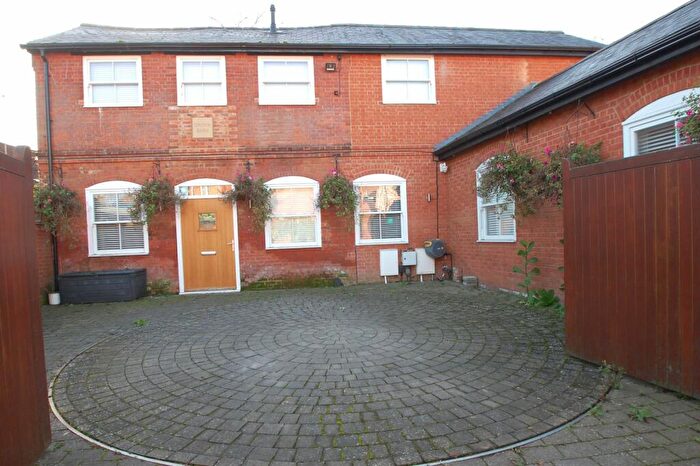 3 Bedroom Barn Conversion For Sale In Silver Hill, Chalfont St. Giles, Buckinghamshire, HP8