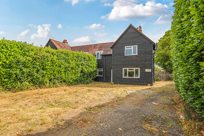 3 Bedroom Detached House For Sale In Little Woodcote Estate, Wallington, SM6