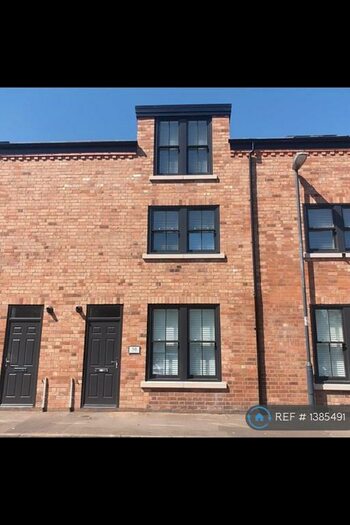 2 Bedroom Terraced House To Rent In Grove Place, Leamington Spa, CV31