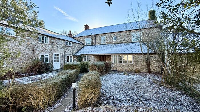 6 Bedroom Farm House For Sale In Farm House, Snodwell Farm, Post Lane, Cotleigh, Honiton, Devon, EX14
