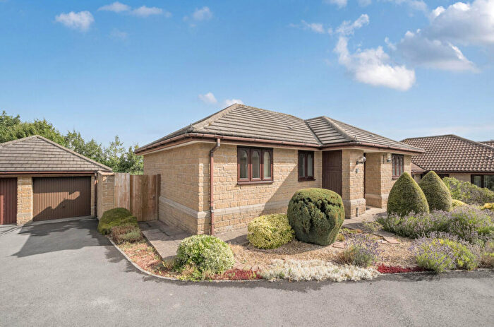 2 Bedroom Detached Bungalow For Sale In Somerset Way, Paulton, Bristol, BS39