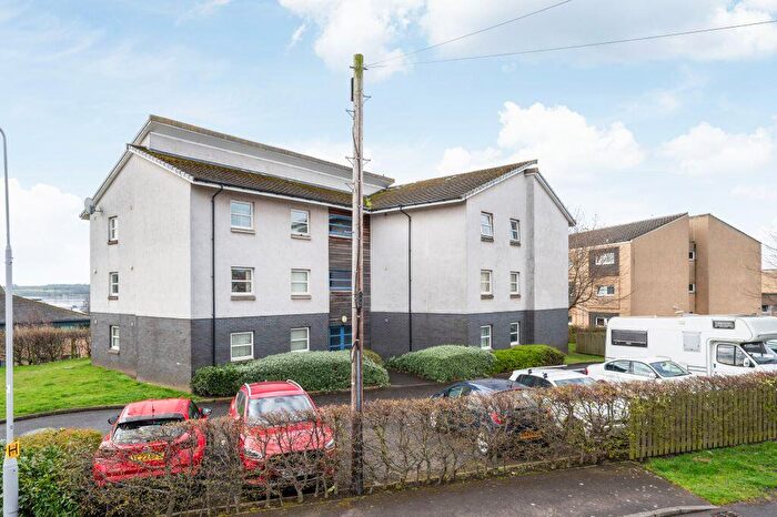 2 Bedroom Flat For Sale In Hilton Wynd, Rosyth, KY11