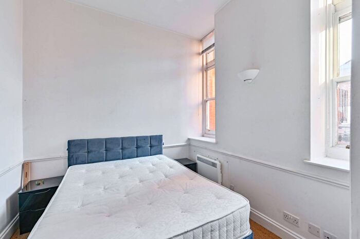 1 Bedroom Flat For Sale In Belgrave House, Oval, London, SW9