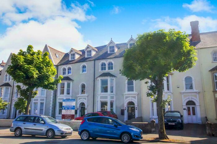 1 Bedroom Apartment To Rent In Augusta Street, Llandudno, LL30