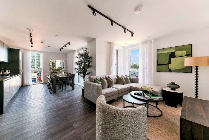 4 Bedroom Apartment To Rent In Scrubs Lane, London, NW10