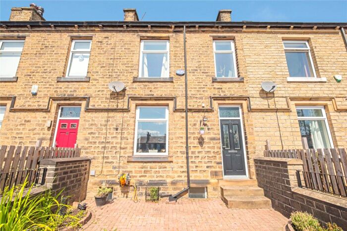 2 Bedroom Terraced House For Sale In Lowerhouses Road, Quarmby, Huddersfield, HD3