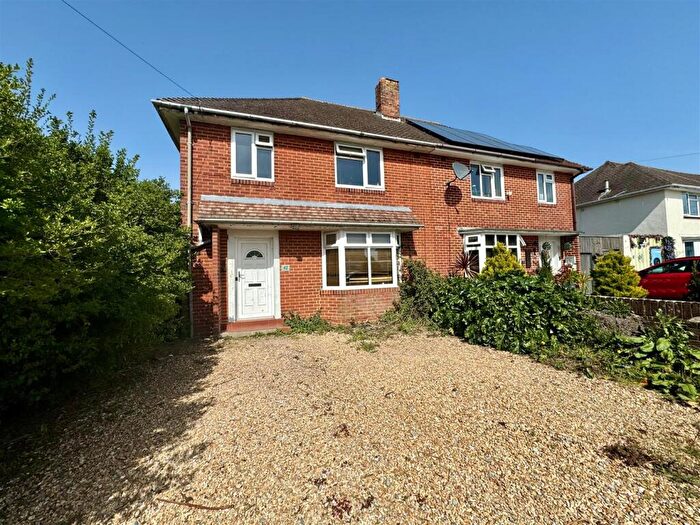 3 Bedroom Semi Detached House For Sale In Tedder Road, Bournemouth, BH11