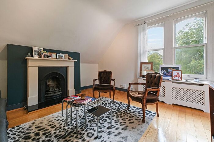 1 Bedroom Flat To Rent In Victoria Road, London, N4