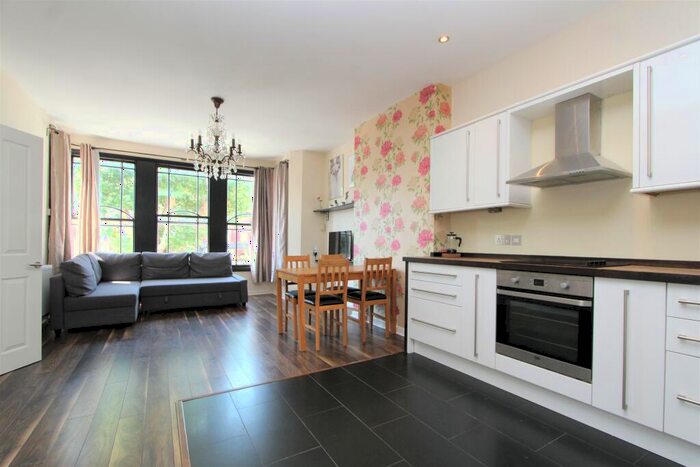 2 Bedroom Apartment To Rent In First Floor Flat Muswell Hill Road, Muswell Hill, London, N10